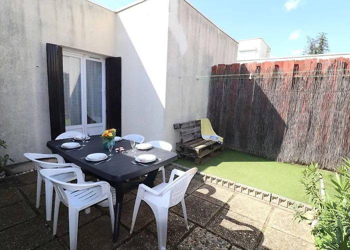 Maison Mediterraneenne 60M² Avec Patio Et Parking Prive, A 5Min De La Plage, 3 Pieces Confortables