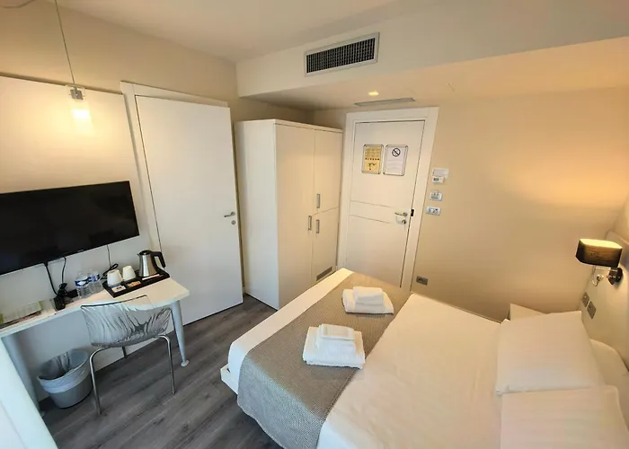 La Dolce Vita Hotel