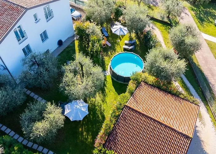 Minerva Holiday Home
