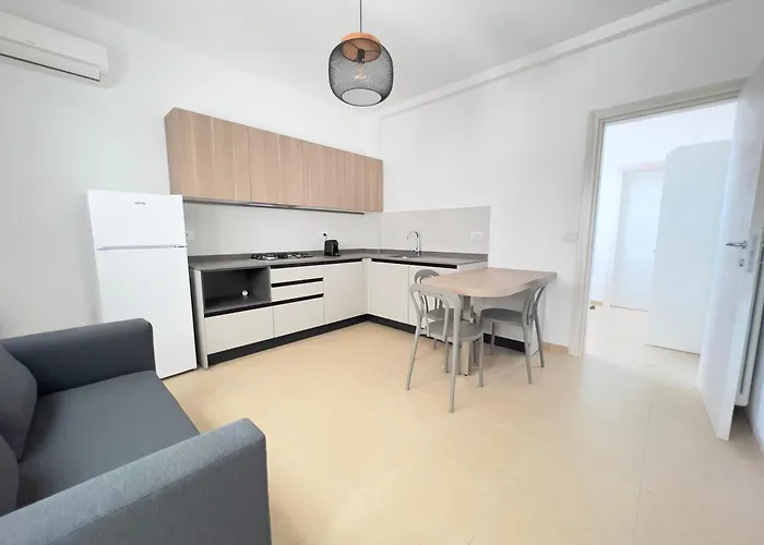 Nicola House