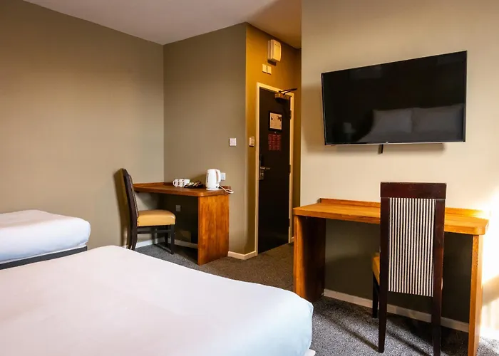 The Oakwood Hotel