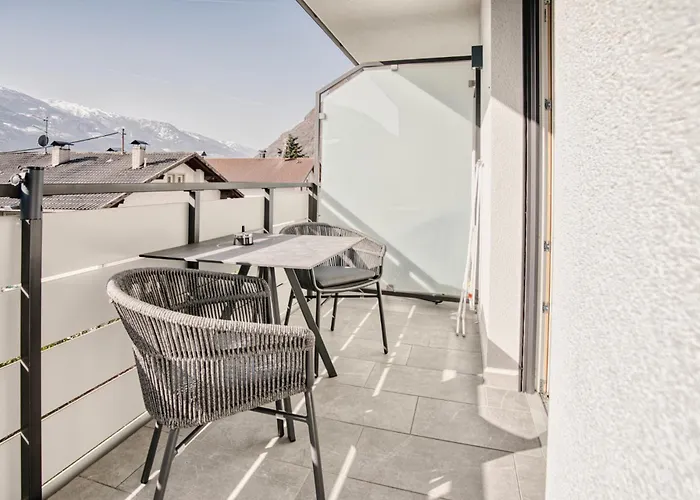Byrosi Apartments