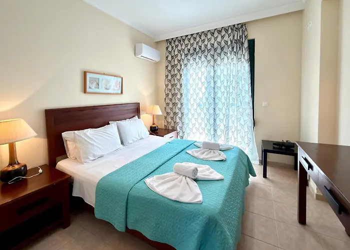 Theretra Kiotari Villas
