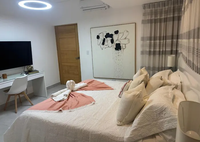 Stunning Suite - 1 Bedroom Apartment With Rooftop Jacuzzi And Stunning View - 2 Guests