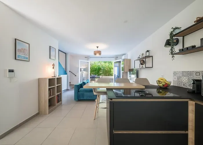 Villa Eden - Maison De Ville Au Coeur De Menton, Plage A 7 Minutes