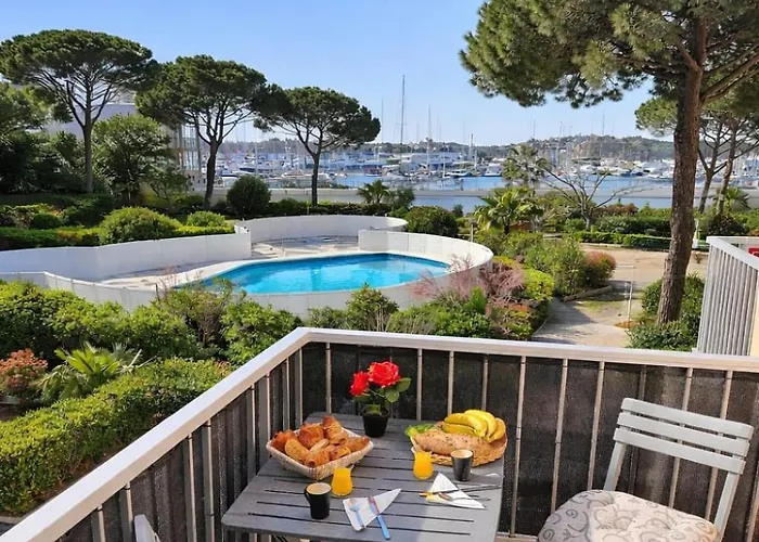 Studio Cosy, Centre Port, Piscine, Proche Plage