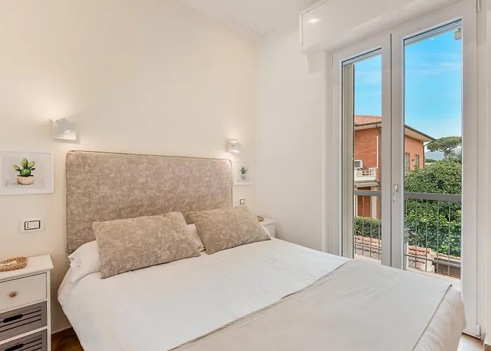 Golden Luxe - 3 Suites In The Sea Luxe Apartment