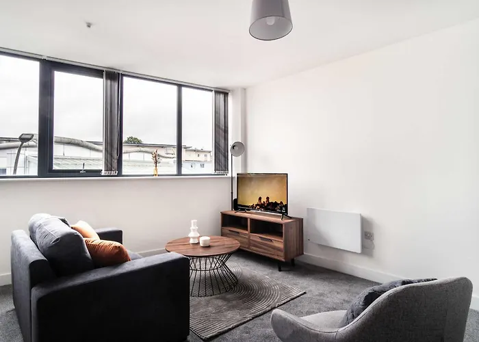 Smart 1 Bed Apartment In Central Wrexham