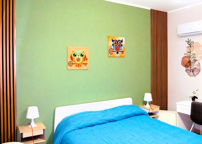 Casa Guttuso Modern Apartment - Parking & Airport Area