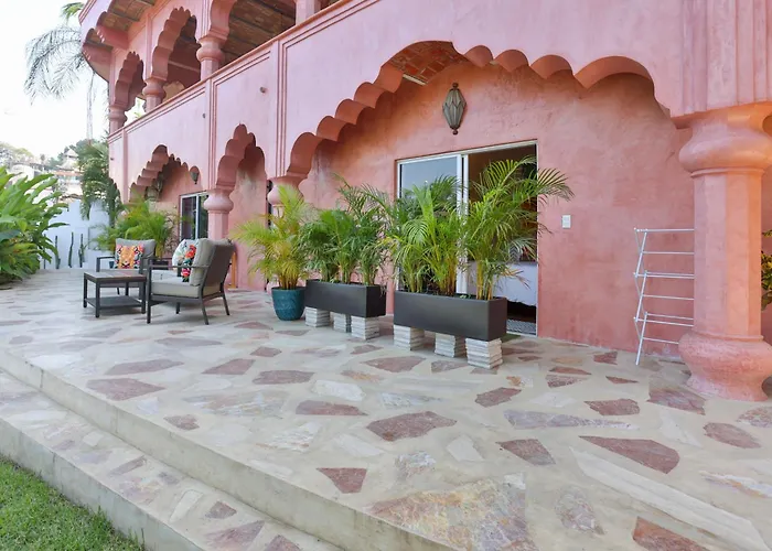 Nomada Wellness Hotel
