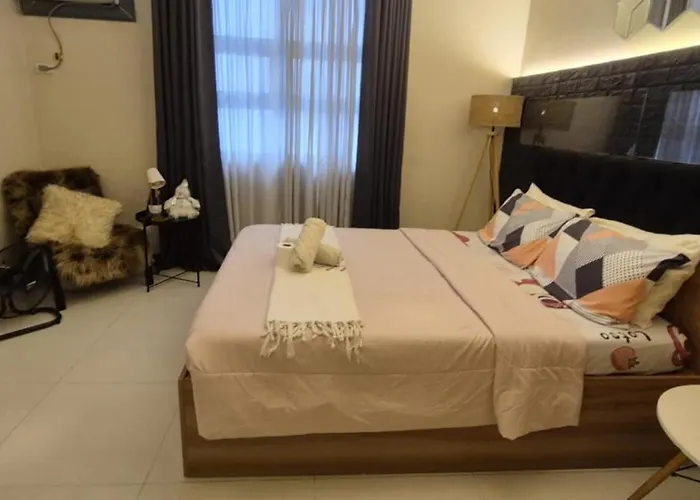 A&G Condotel Near Naia T3