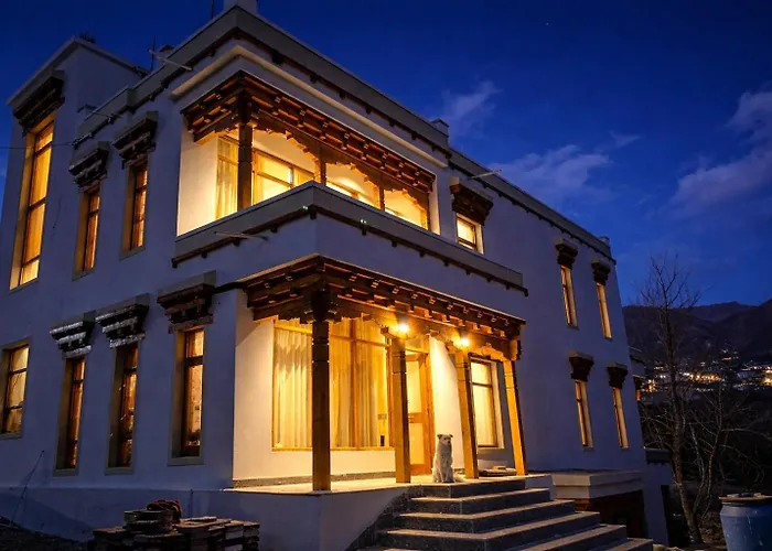 The Vintage Villas Resort Ladakh - Luxury Stay With Mountain Views