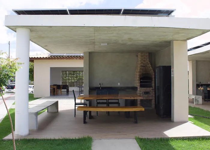 Apt Completo - Suite, 2 Quartos, 2 Ar-Condicionados, Cozinha, Wi-Fi, Piscina, Garagem, Portaria