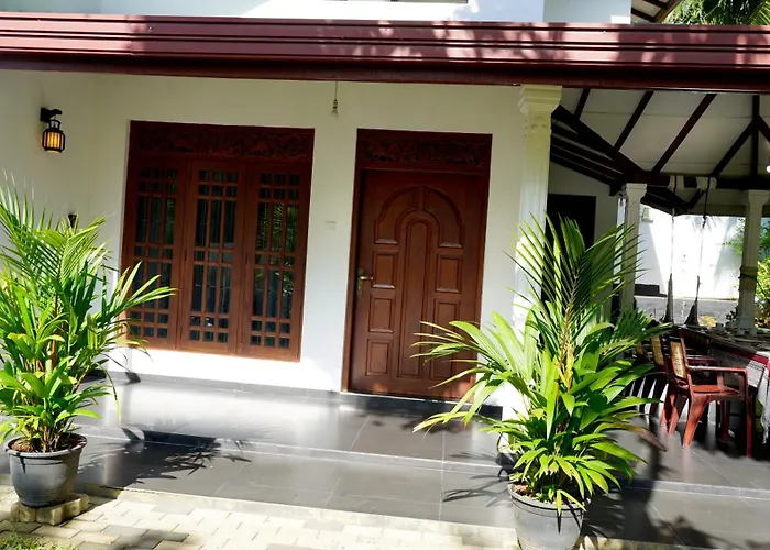 Premier Villa Tangalle