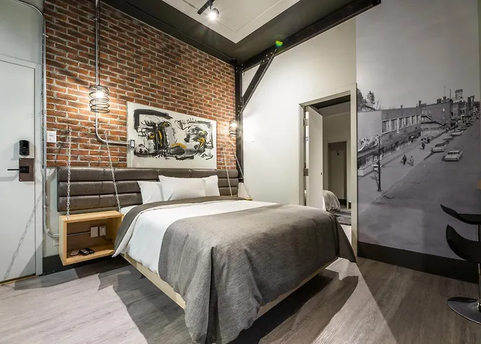 La Suite Hotel