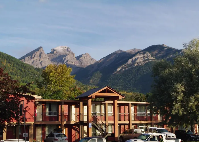 Easystay Inn & Suites Fernie