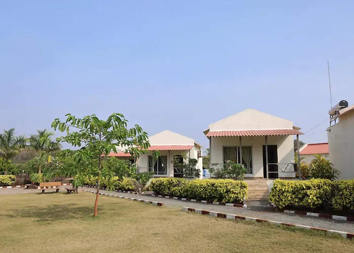 Vanray Farm And Resort