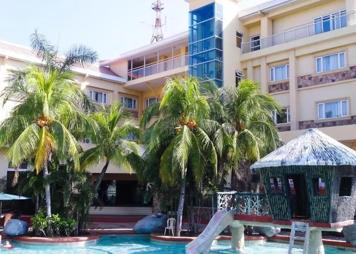 Tanza Oasis Hotel And Resort