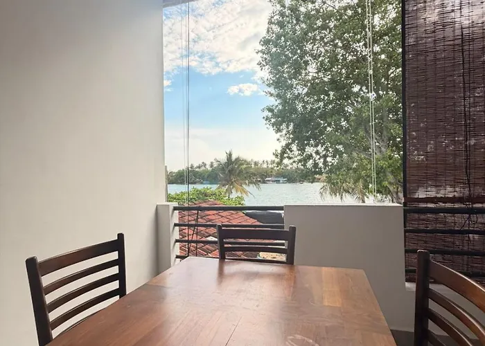 Santha House River View Stay