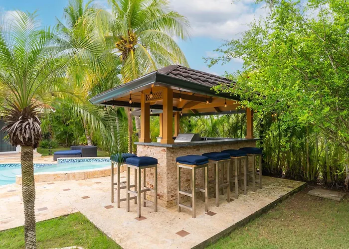 Villa En Juan Dolio Piscina Privada Y Gazebo