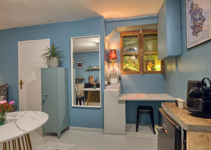 Suite Privee, Bain, Kitchenette, En Champagne