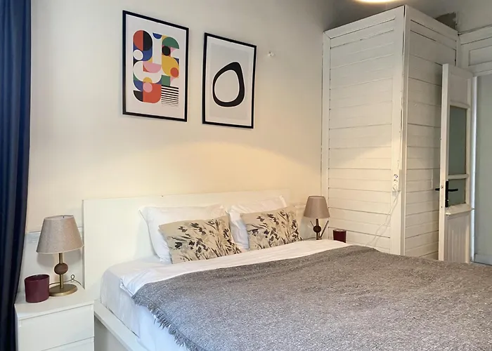 Charming Historic Balat House 2 Floors • 5 Br