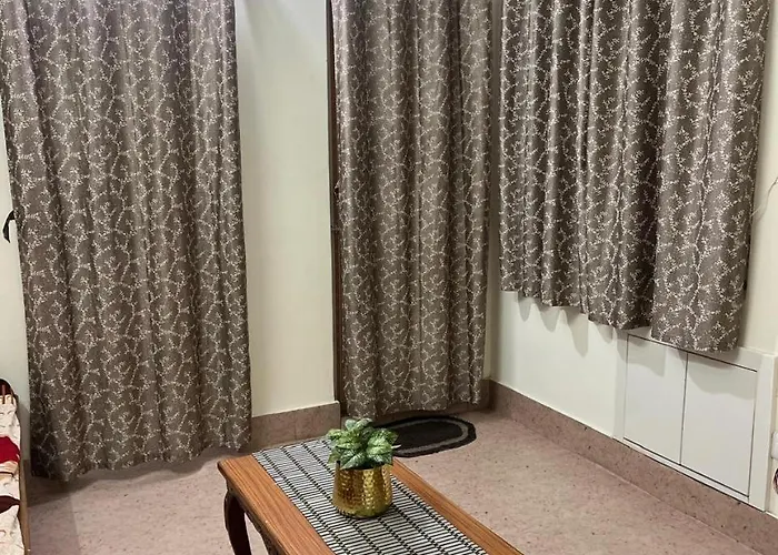 Single House With Garden For Your Stay