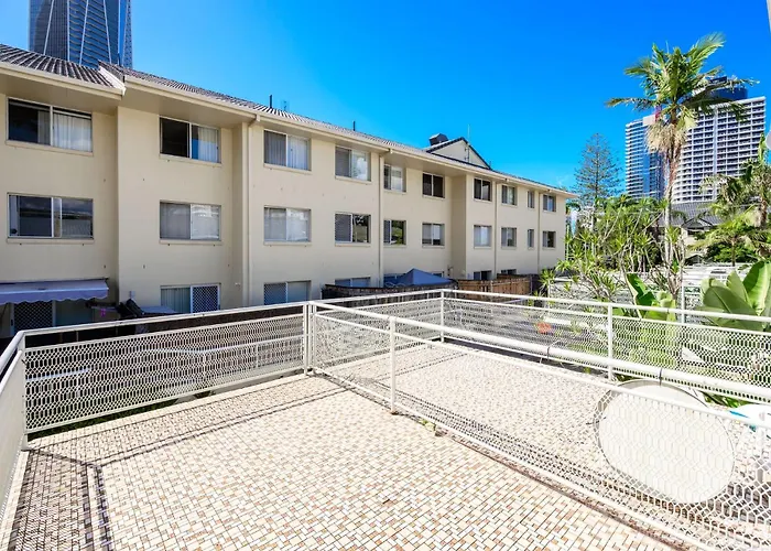 Wharfside Oasis -Beach Days In Surfers Paradise