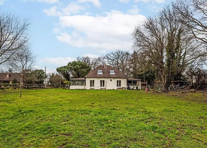 Holiday Home La Maison Du Cavalier Bleu By Interhome