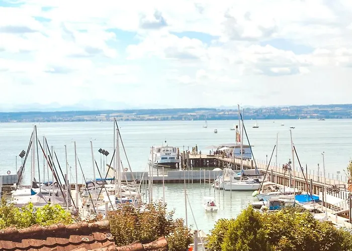 Seeloge Mit Dachterrasse Direkt Am Westhafen In Hagnau Am Bodensee