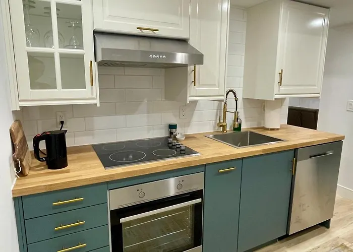Charming Full Basement Unit