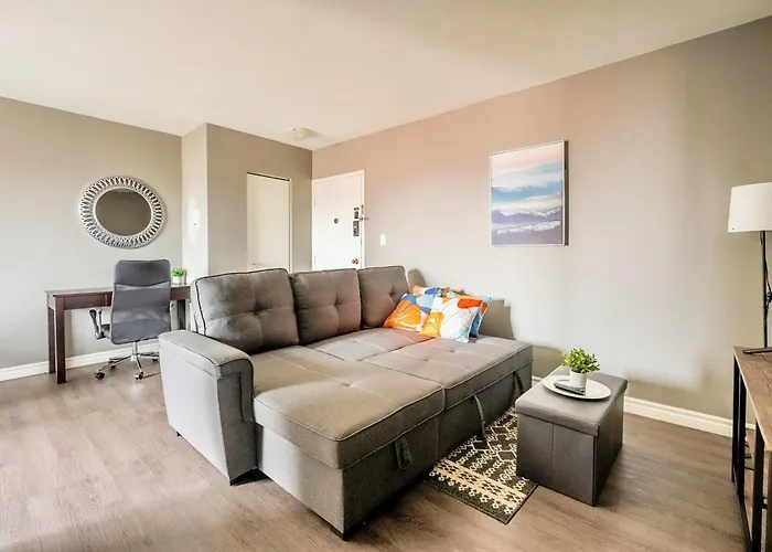 2Br Apt, Easy Access To Transit & Parkway - Glenview West