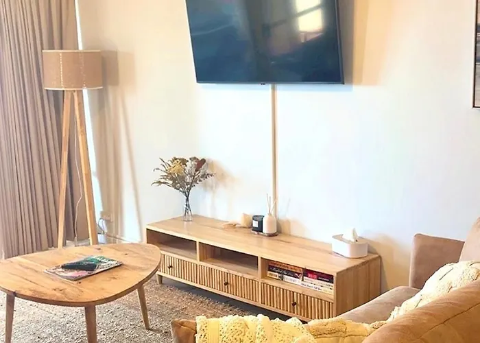 Blue Waters - Beachfront And River View - Sleeps 6 -Central Kalbarri