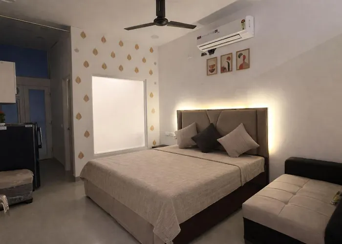 Flat In Noida Near Gaur Mall