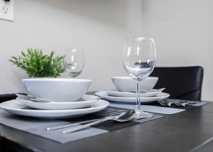Modern Studio By Byward Market & Rideau Centre