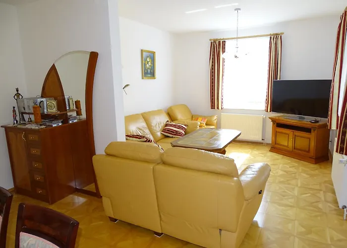 Exklusive Ferienwohnung Fuer 5 Personen Ca 100 M2 Bei Familie Mueller