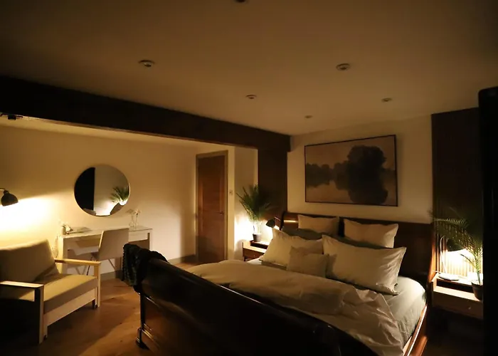 Stone & Sage- City Centre Luxury Courtyard Lofts