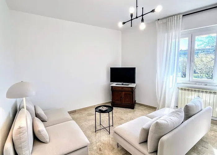 Bright Apartment Marina Di Carrara - Free Parking