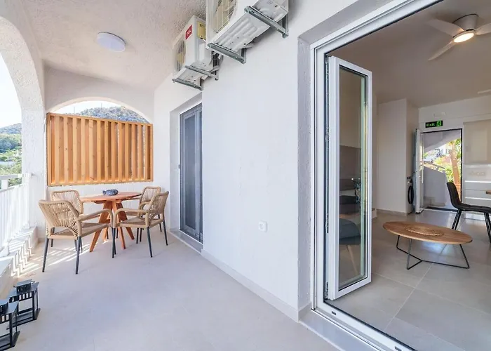 Elia Serenity Apartment 5