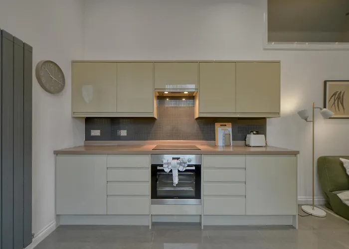 Central Bromley L Modern 1Br Apartment