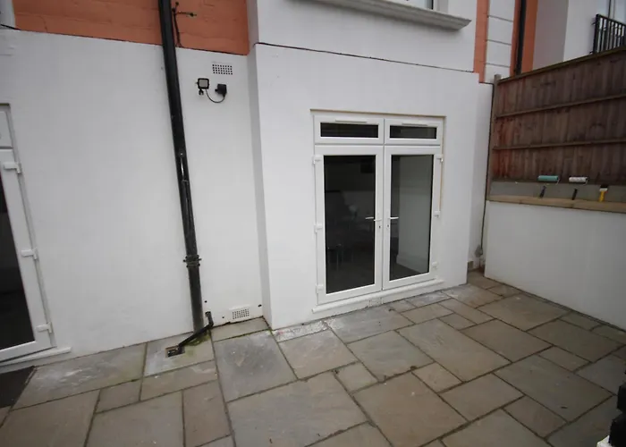 Osterley Place - Apt A