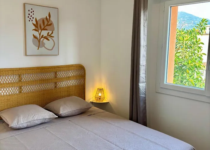 Appartement T3 Plein Centre Bord De Mer