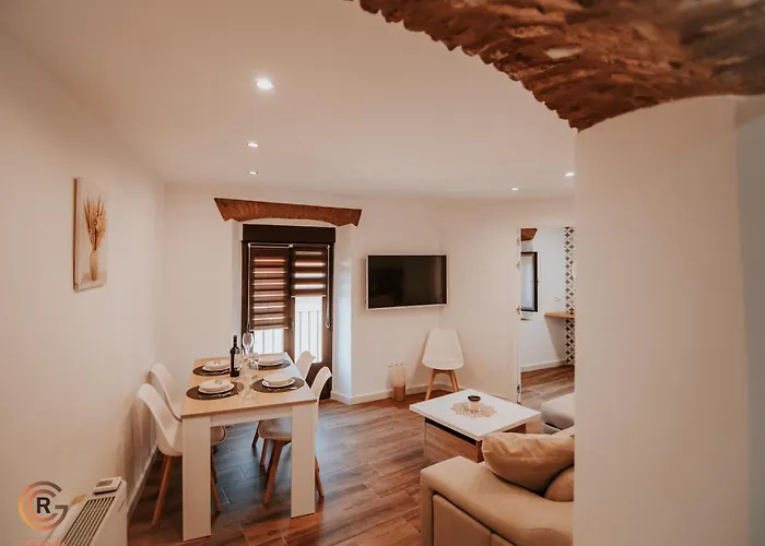 Apartamentos Canon De La Rinconada