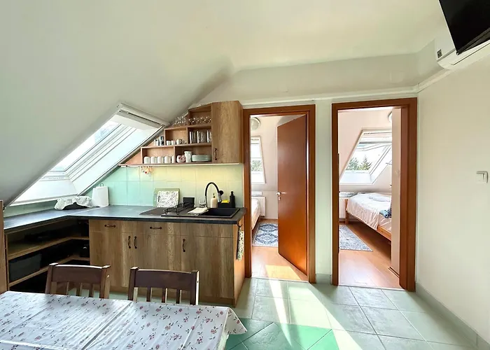 Sunset Apartment Gardony