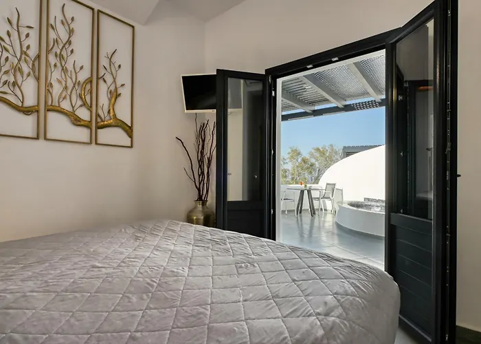 Oia Suites