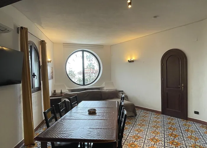John Sea Suites