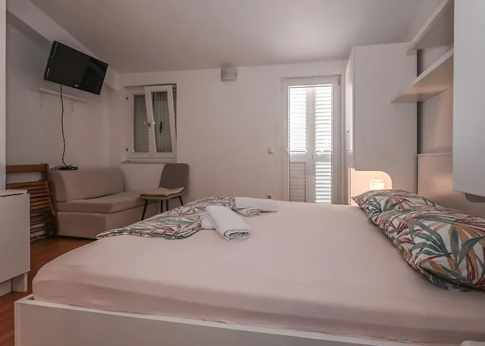 Apartments Jakova Dudana 10