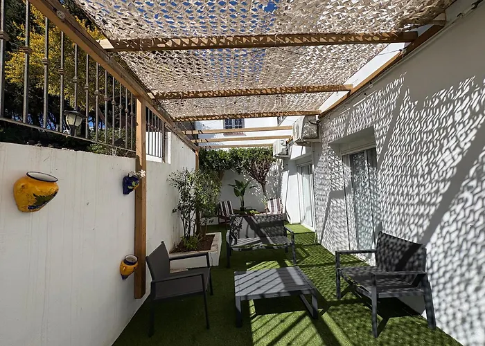 Villa Tranquilla - Sea View Apartments With Pool - Walk To Beach - Family And Pet Friendly