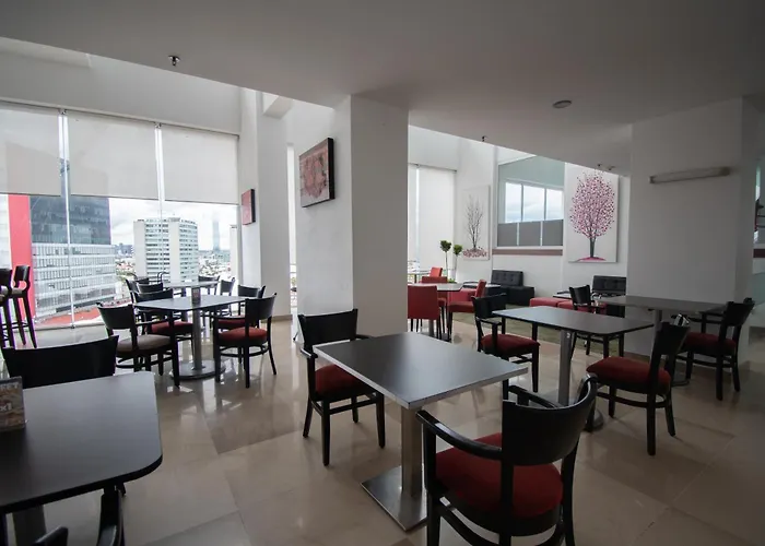 La Quinta By Wyndham Puebla Palmas Angelopolis Hotel