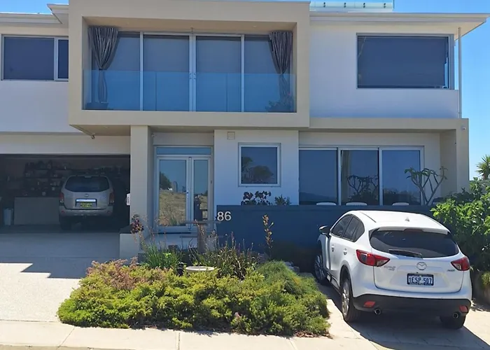 Sorrento Bluewater Apartment